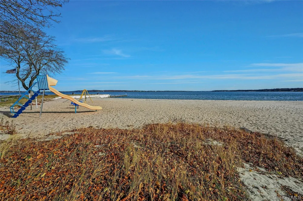 425 Old Shipyard Lane Southold, NY 11971