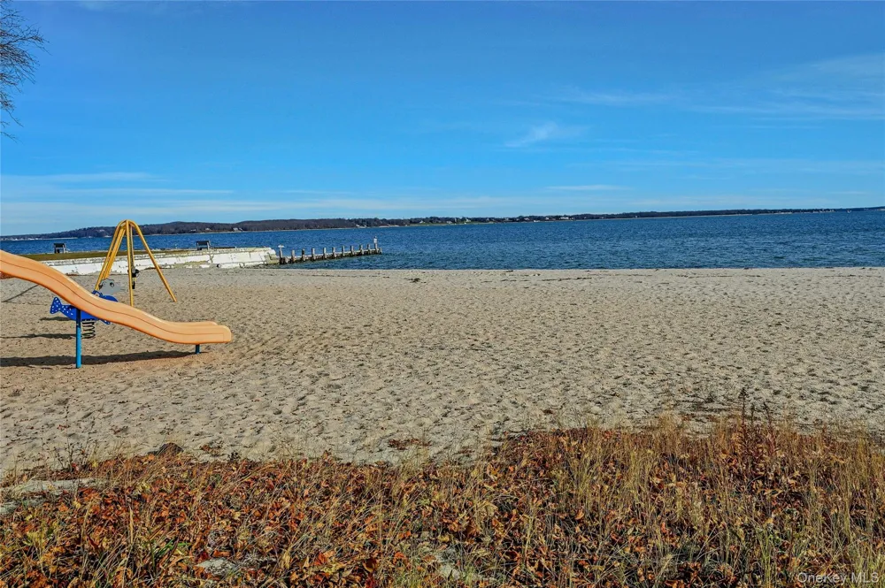 425 Old Shipyard Lane Southold, NY 11971