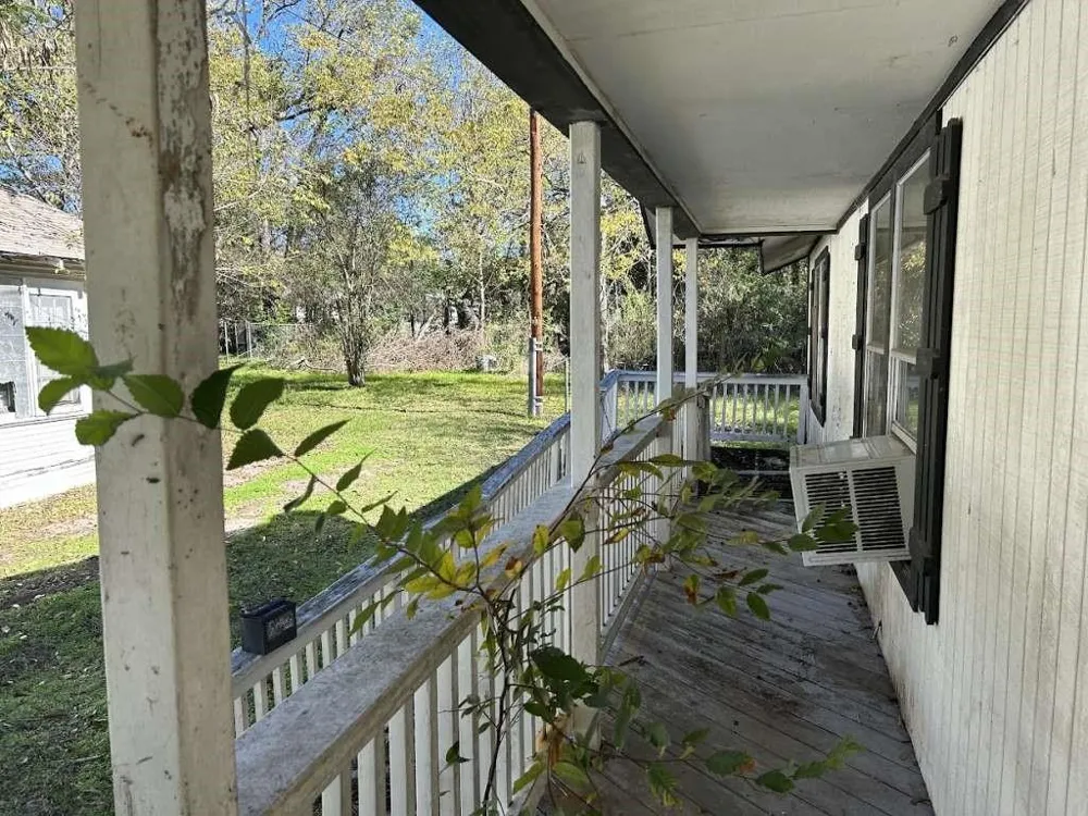 1702 Williams Street Lufkin, TX 75904