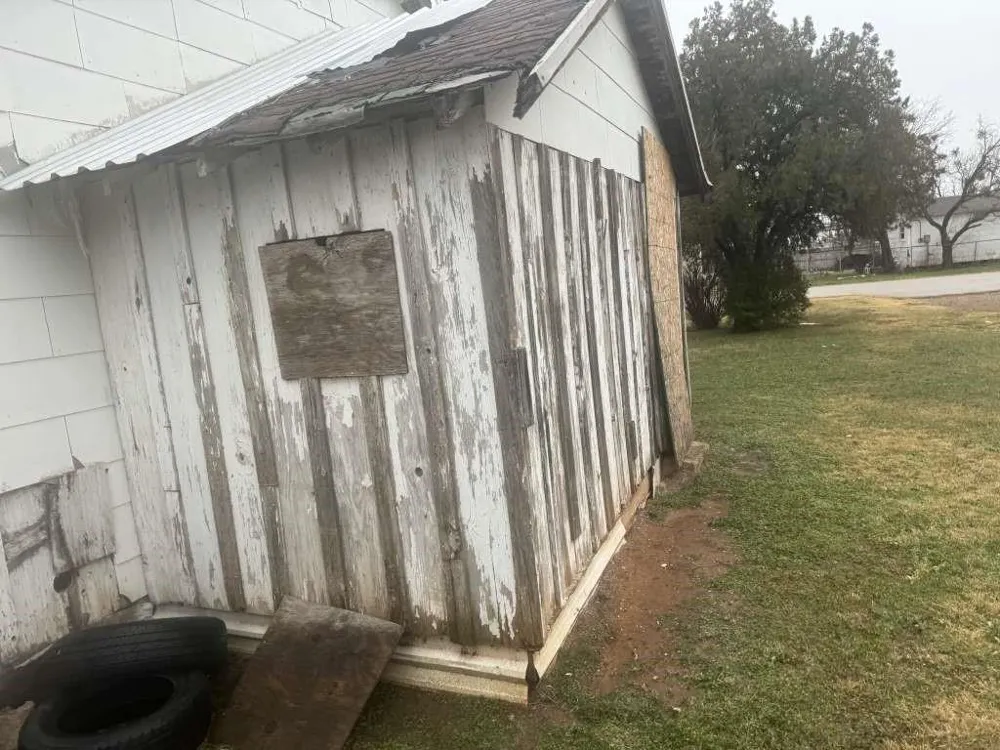 301 Bois D Arc Street Holliday, TX 76366