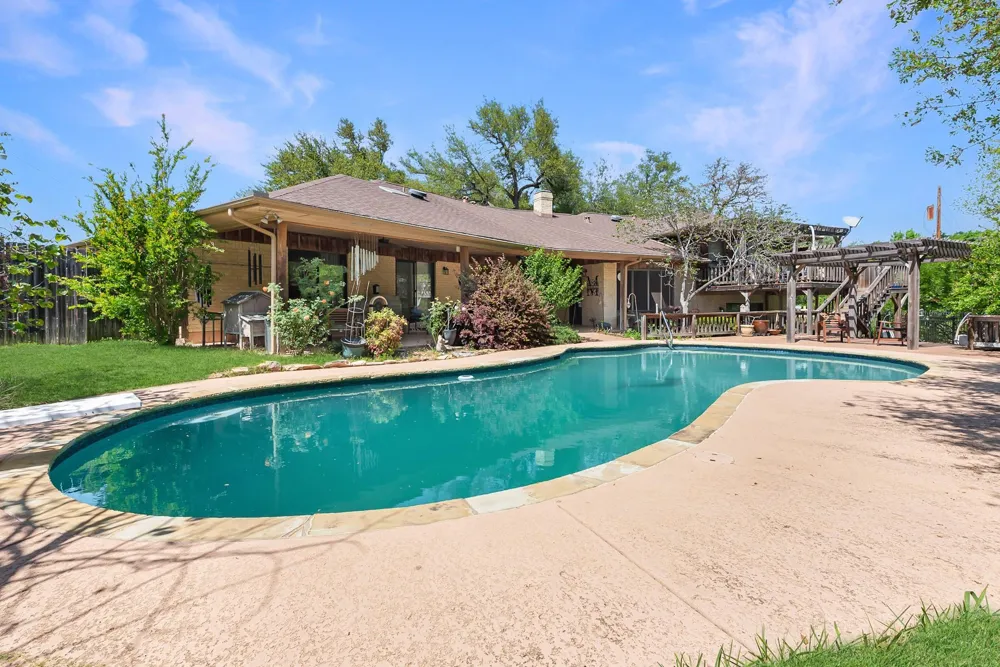 1309 Rock Dam Road Marlin, TX 76661