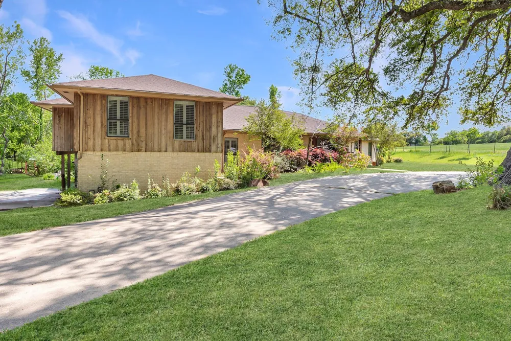 1309 Rock Dam Road Marlin, TX 76661