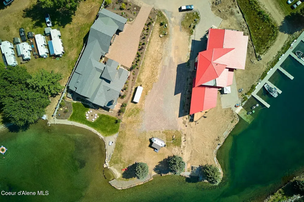 171 Idaho Country Road Hope, ID 83836