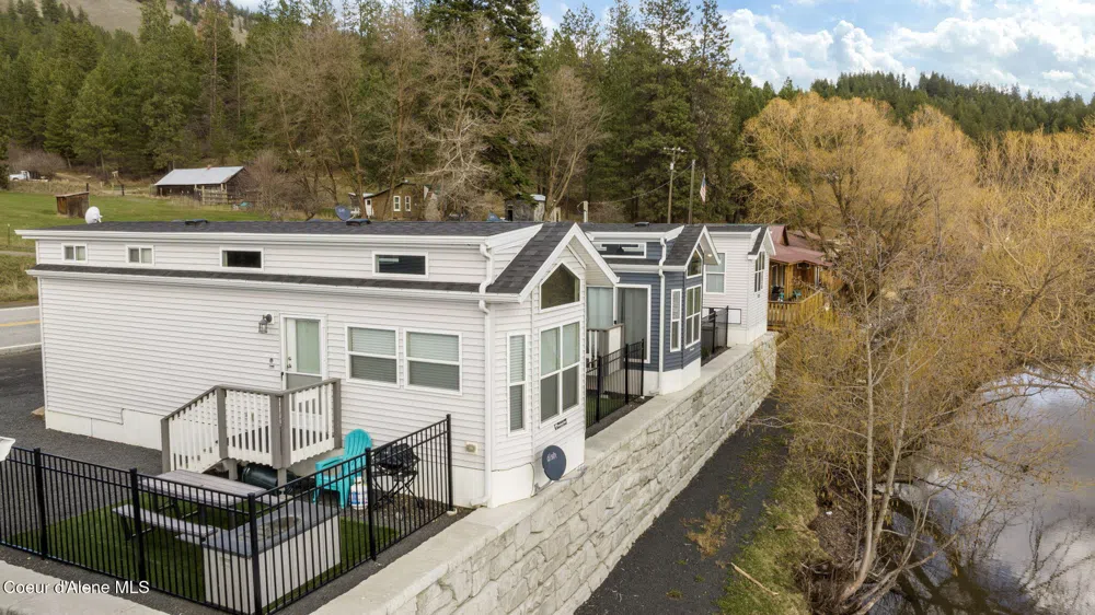 88840 Highway 3 St. Maries, ID 83861