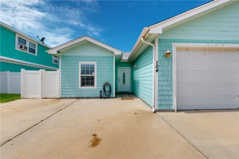 699 Morgan Circle #104