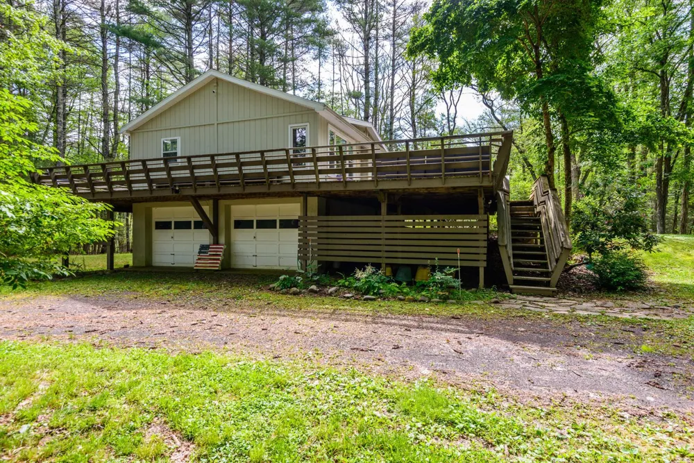 328 John Joy Road Woodstock, NY 12498