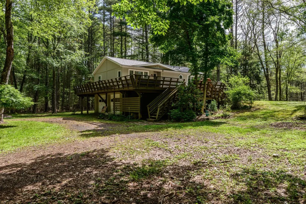 328 John Joy Road Woodstock, NY 12498