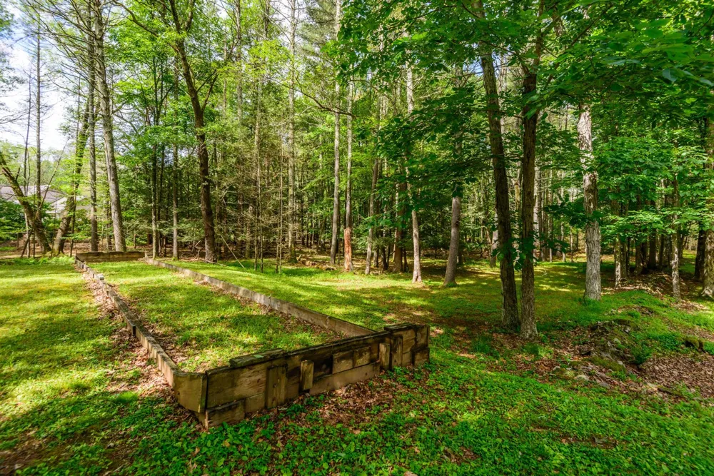 328 John Joy Road Woodstock, NY 12498