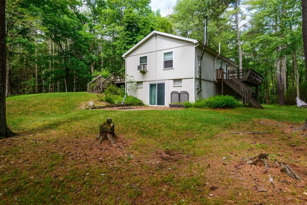 328 John Joy Road Woodstock, NY 12498
