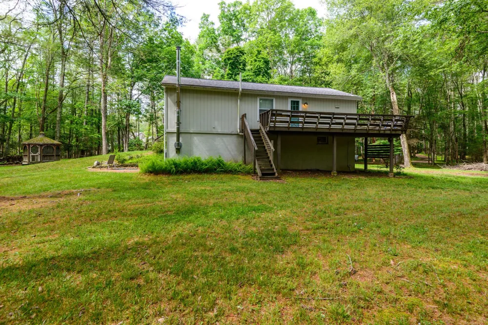 328 John Joy Road Woodstock, NY 12498