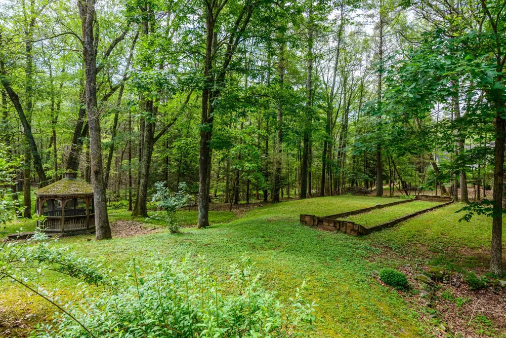 328 John Joy Road Woodstock, NY 12498