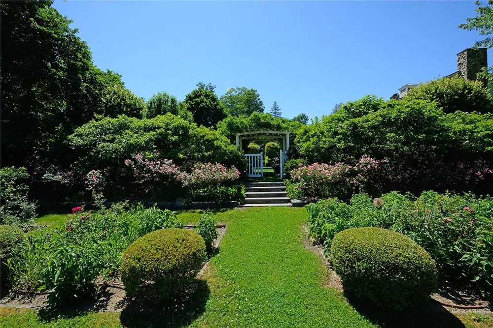 2007 A/B Purchase Street Harrison, NY 10577
