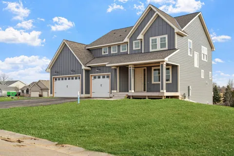 258 3rd Street SW