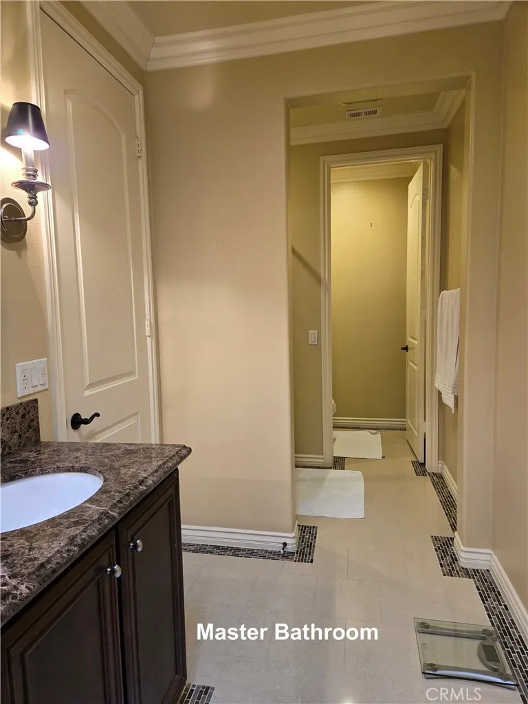 726 W Huntington Drive #B Arcadia, CA 91007