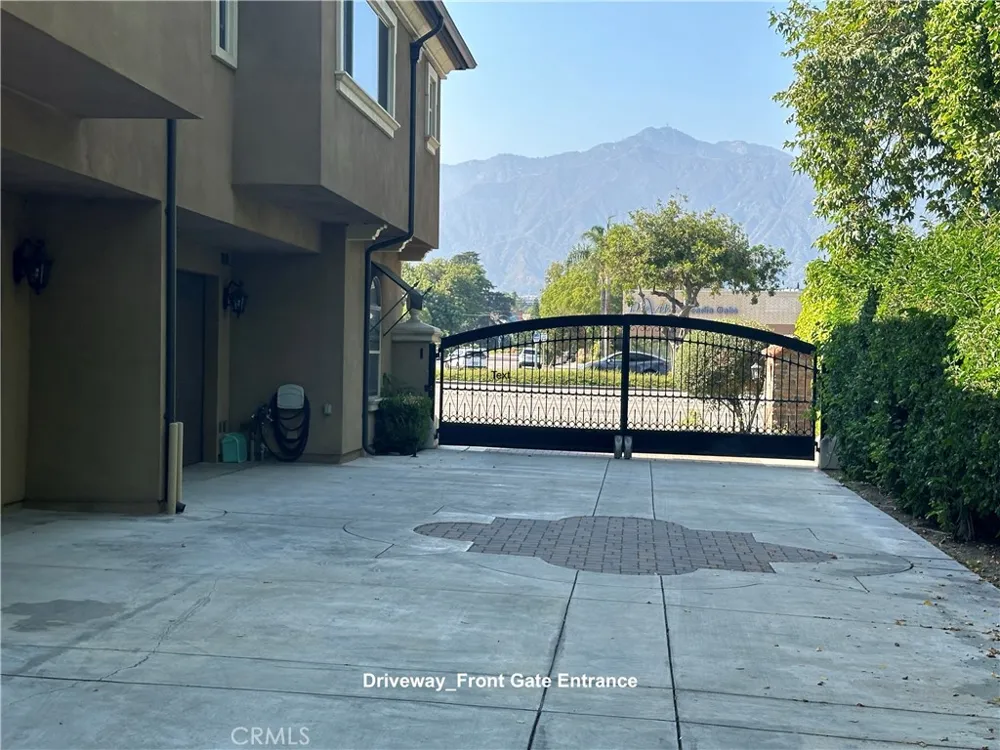 726 W Huntington Drive #B Arcadia, CA 91007