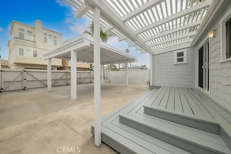 17016 7th Street Sunset Beach, CA 90742
