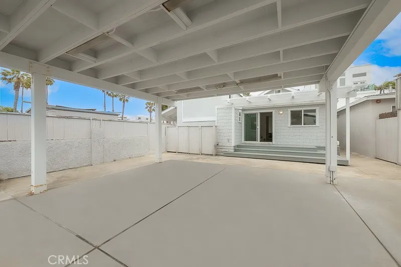 17016 7th Street Sunset Beach, CA 90742