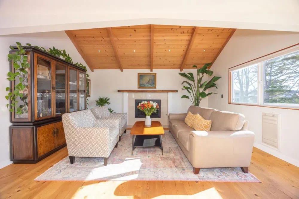 628 Alsace Loraine Avenue Half Moon Bay, CA 94019