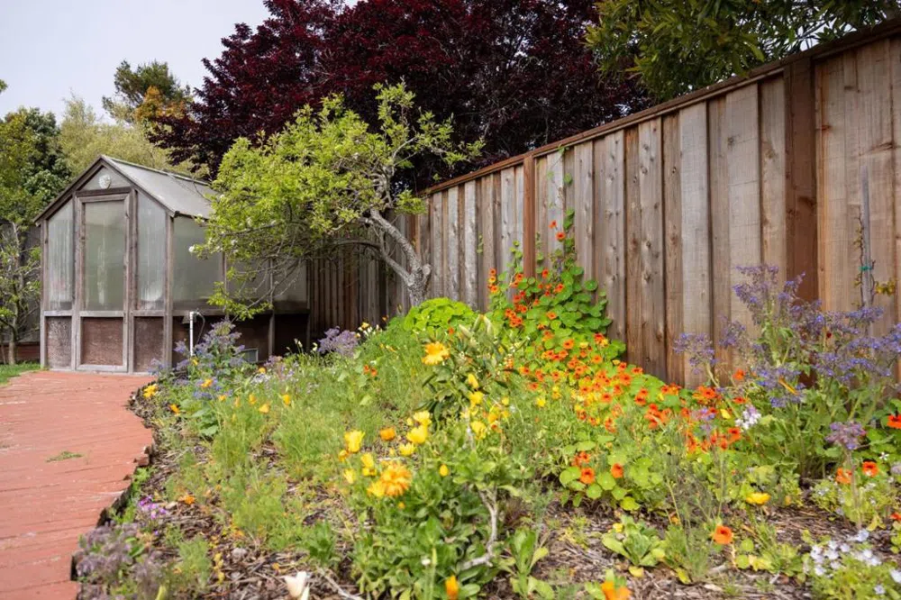 628 Alsace Loraine Avenue Half Moon Bay, CA 94019