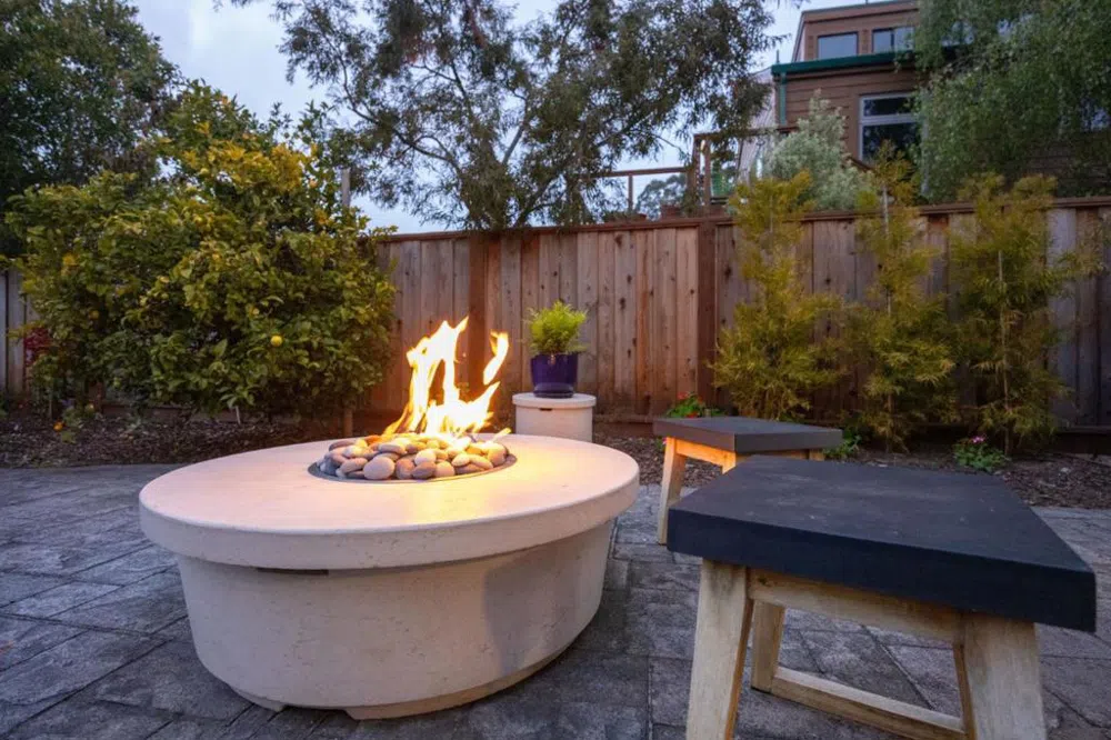 628 Alsace Loraine Avenue Half Moon Bay, CA 94019