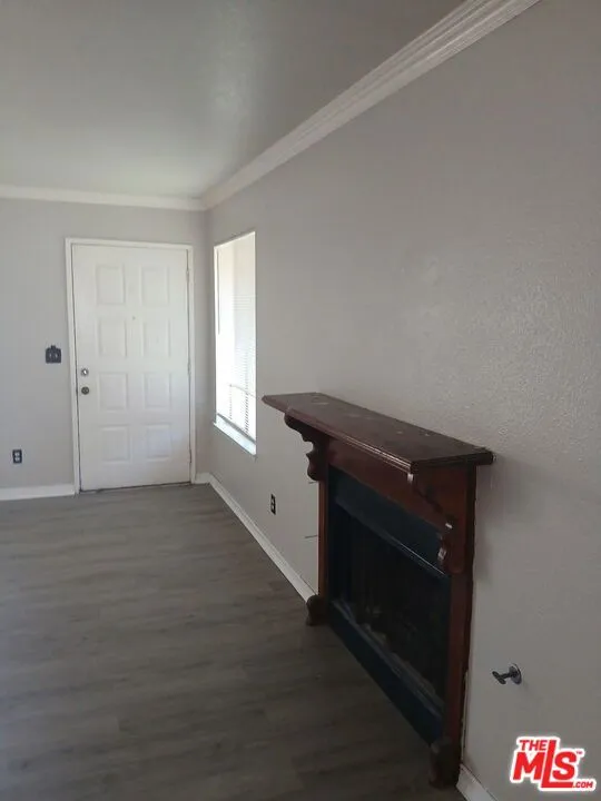 2114 El Domingo Circle #8 Lancaster, CA 93536