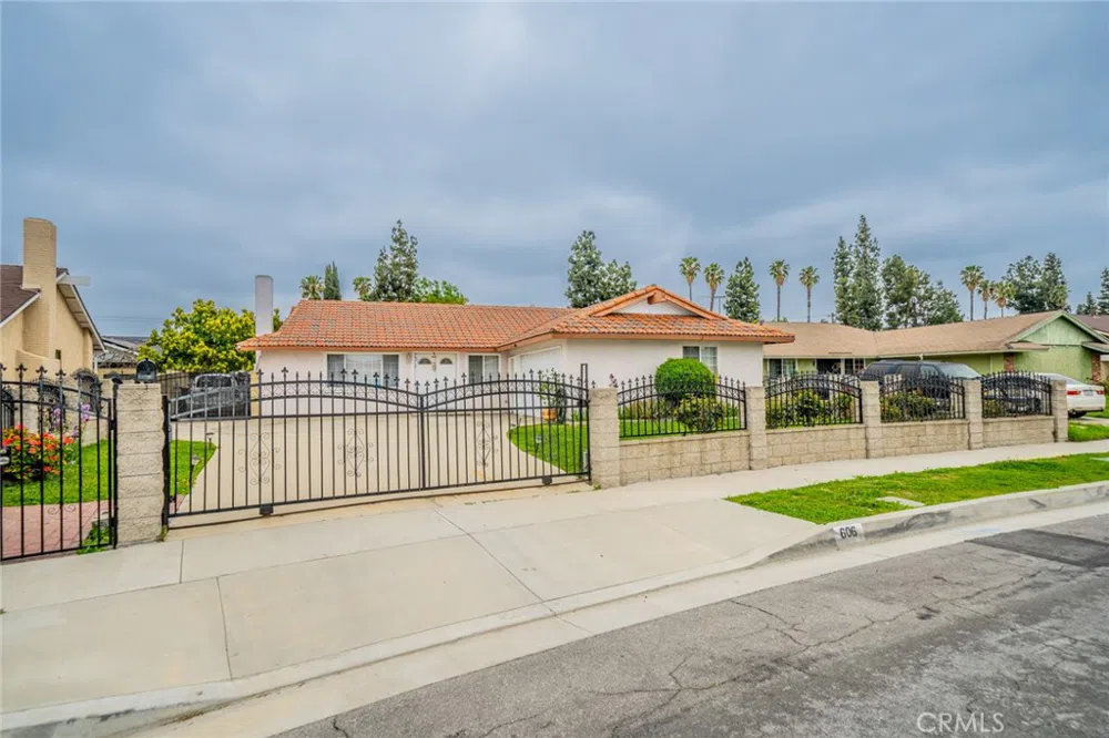 606 S Darney Avenue West Covina, CA 91792