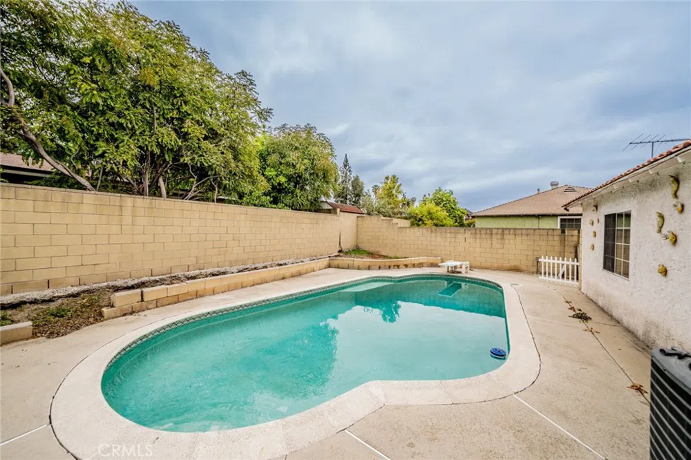 606 S Darney Avenue West Covina, CA 91792