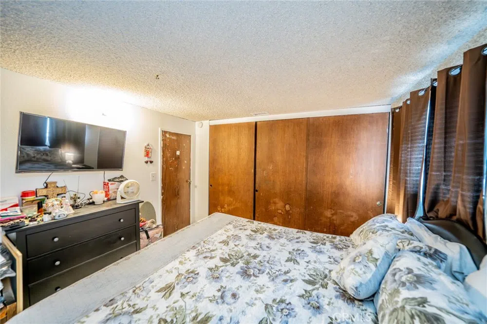 606 S Darney Avenue West Covina, CA 91792