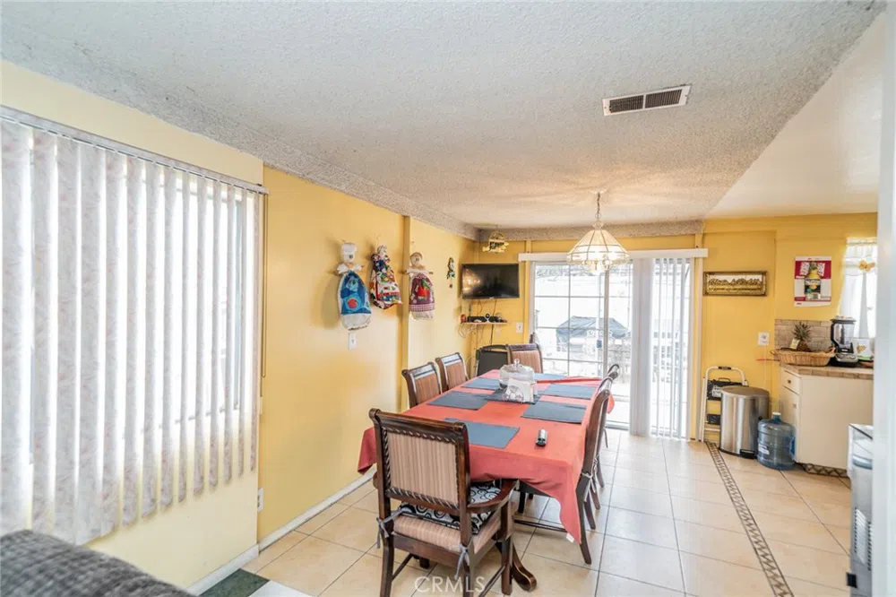 606 S Darney Avenue West Covina, CA 91792