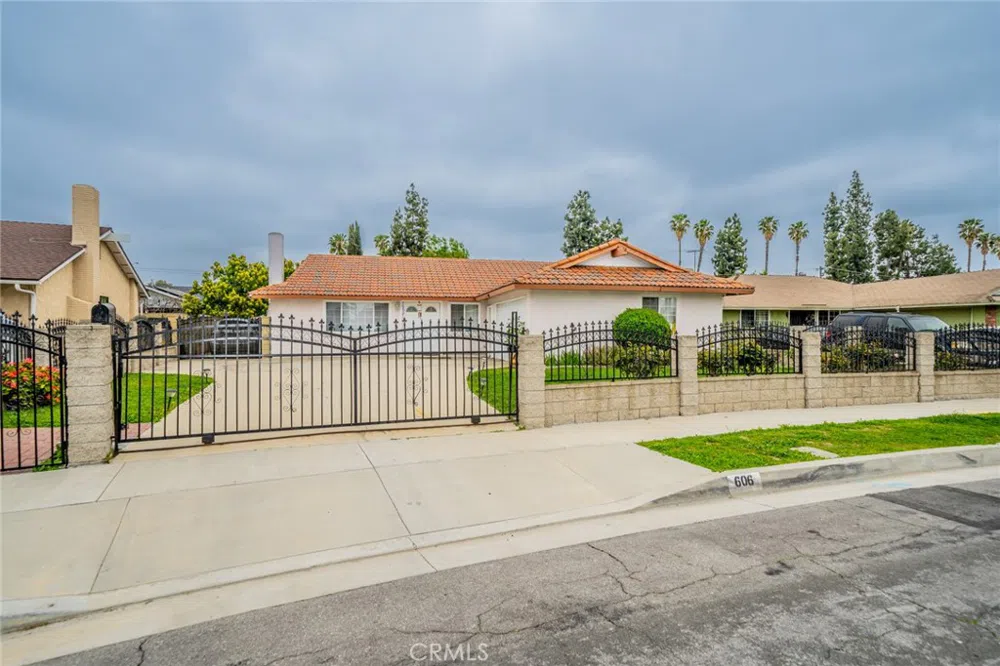 606 S Darney Avenue West Covina, CA 91792