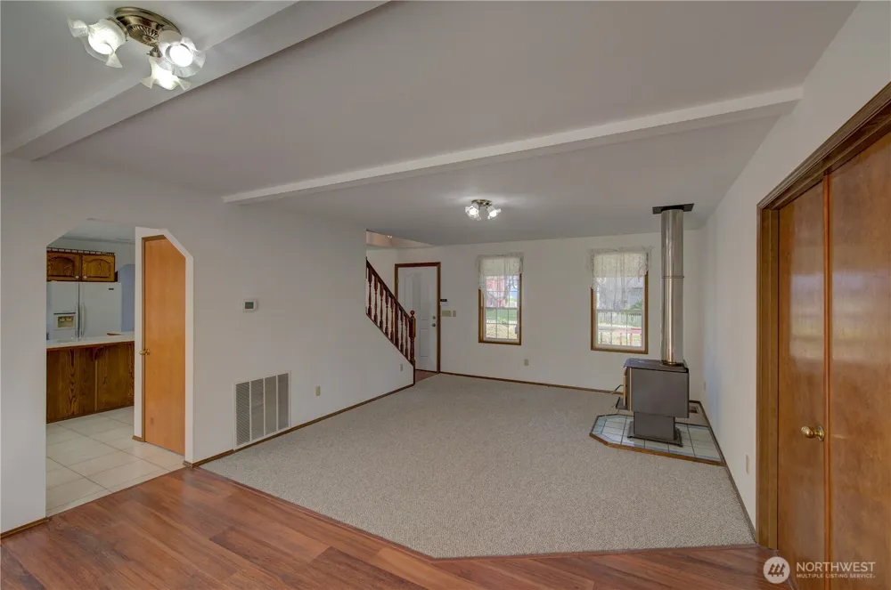 34009 Territory Road Oysterville, WA 98641