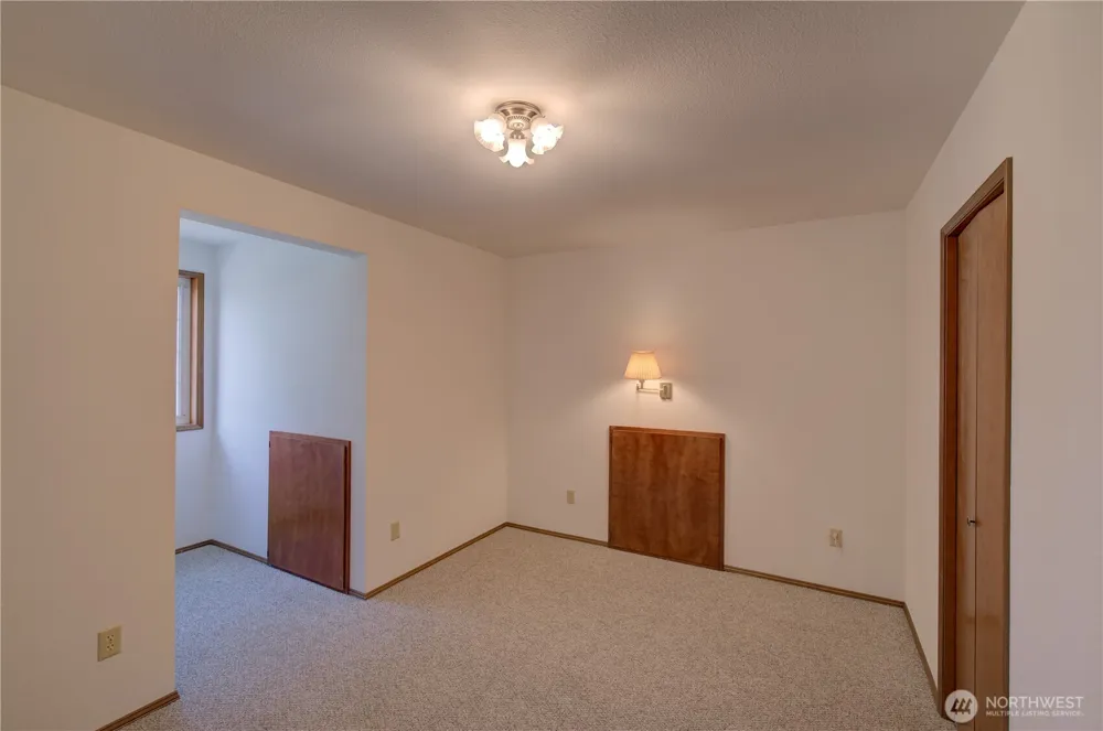 34009 Territory Road Oysterville, WA 98641