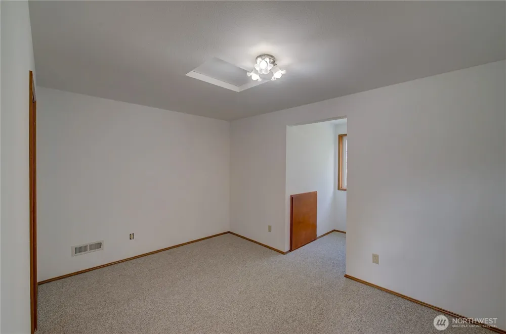 34009 Territory Road Oysterville, WA 98641