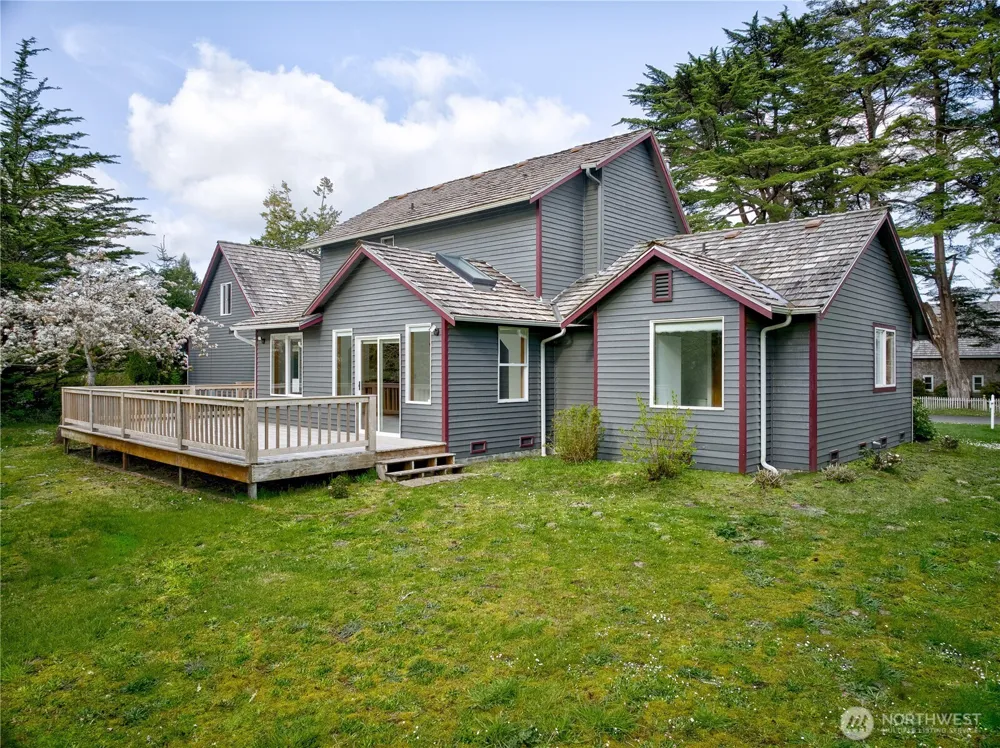 34009 Territory Road Oysterville, WA 98641