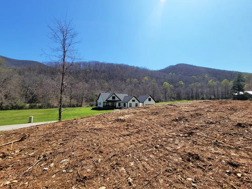 Shining Rock Dr Canton, NC 28716