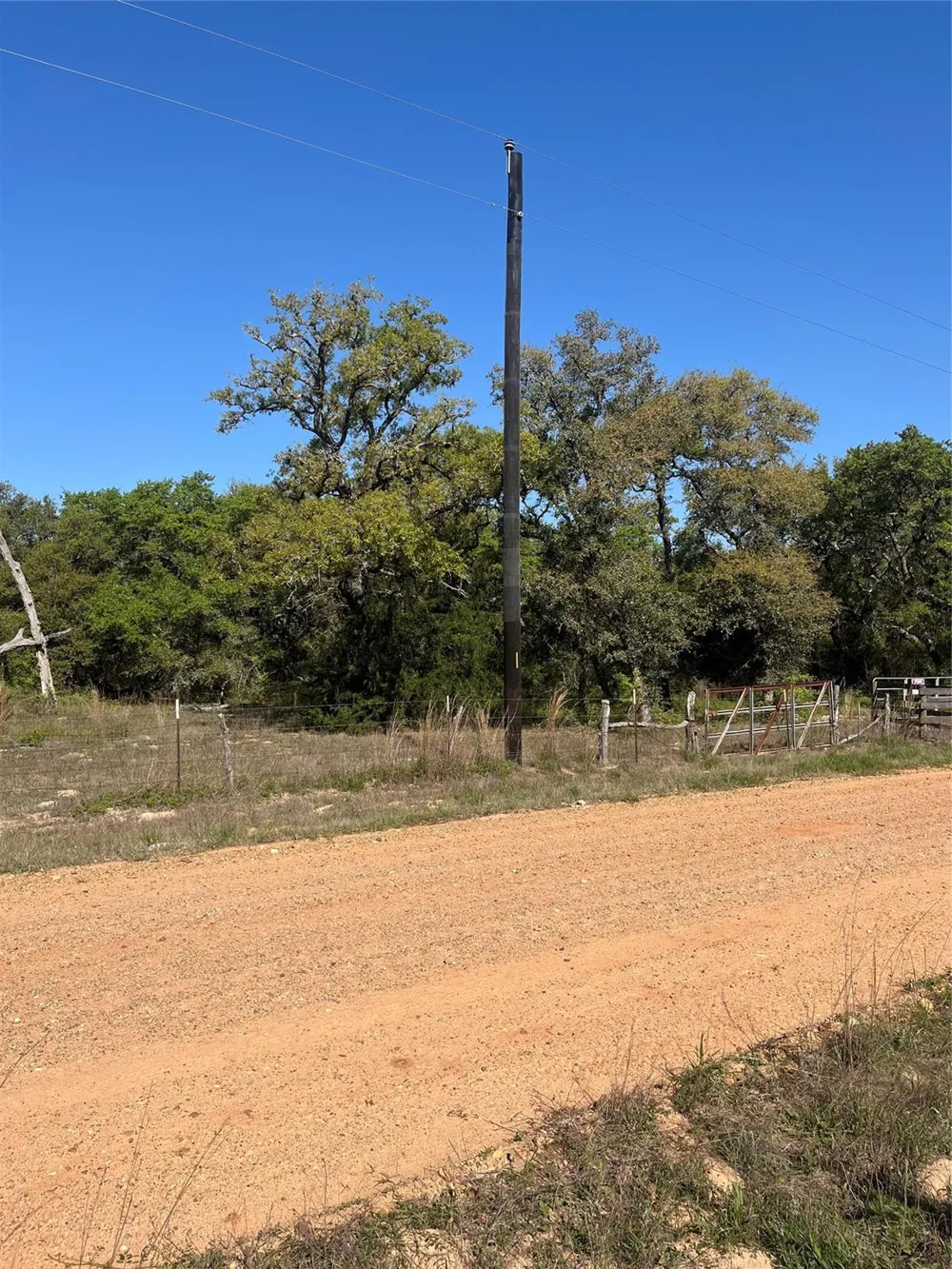 County Road 120 Hallettsville, TX 77964