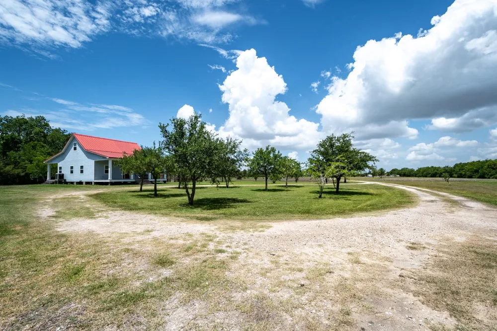 14328 Fm 2354 Road Beach City, TX 77523
