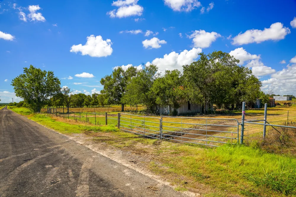 Tract 2 CR 470 Center Coupland, TX 78615