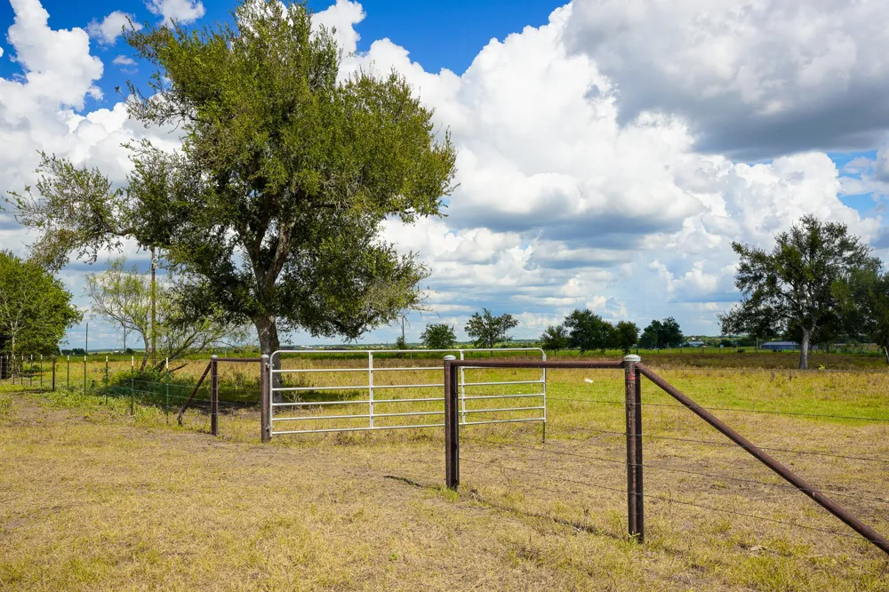 Tract 2 CR 470 Center Coupland, TX 78615