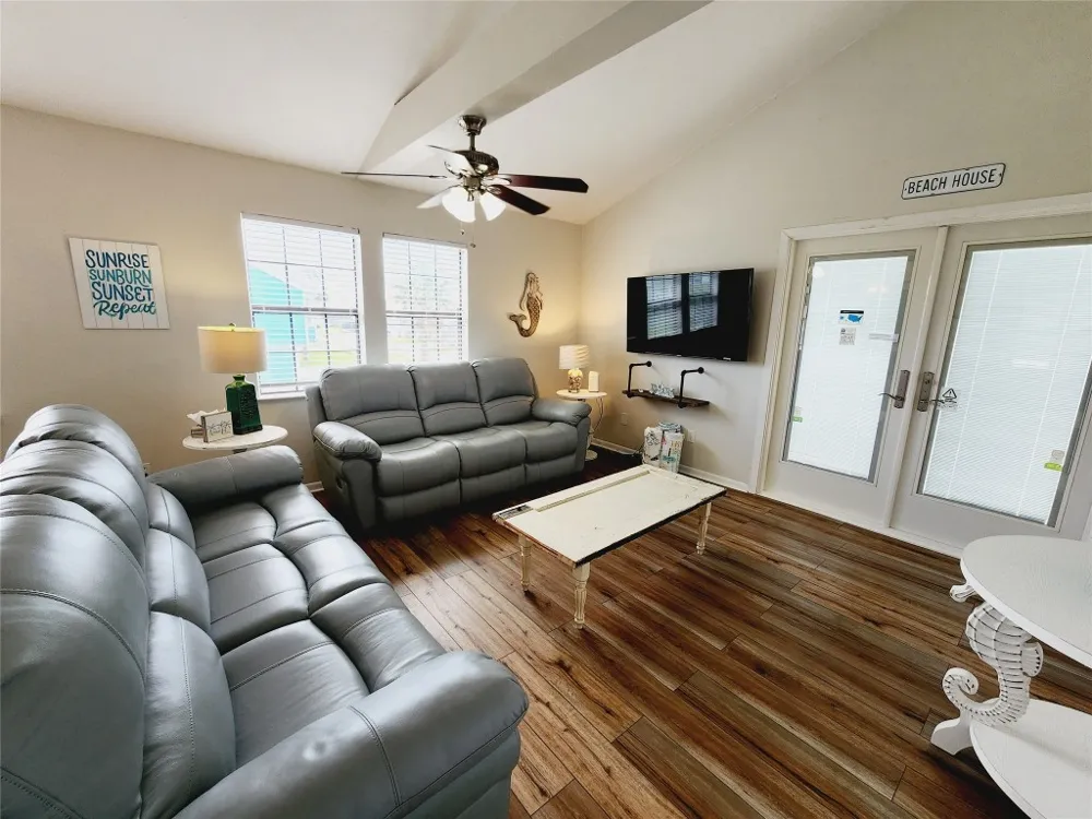 16606 John Davis Road Jamaica Beach, TX 77554