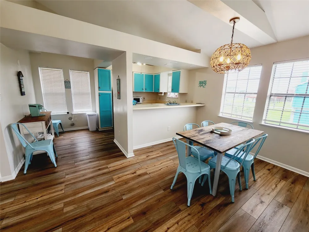 16606 John Davis Road Jamaica Beach, TX 77554