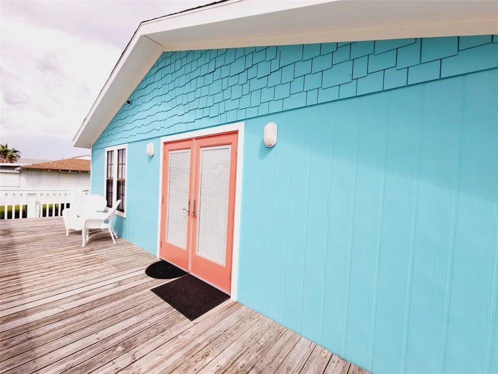 16606 John Davis Road Jamaica Beach, TX 77554