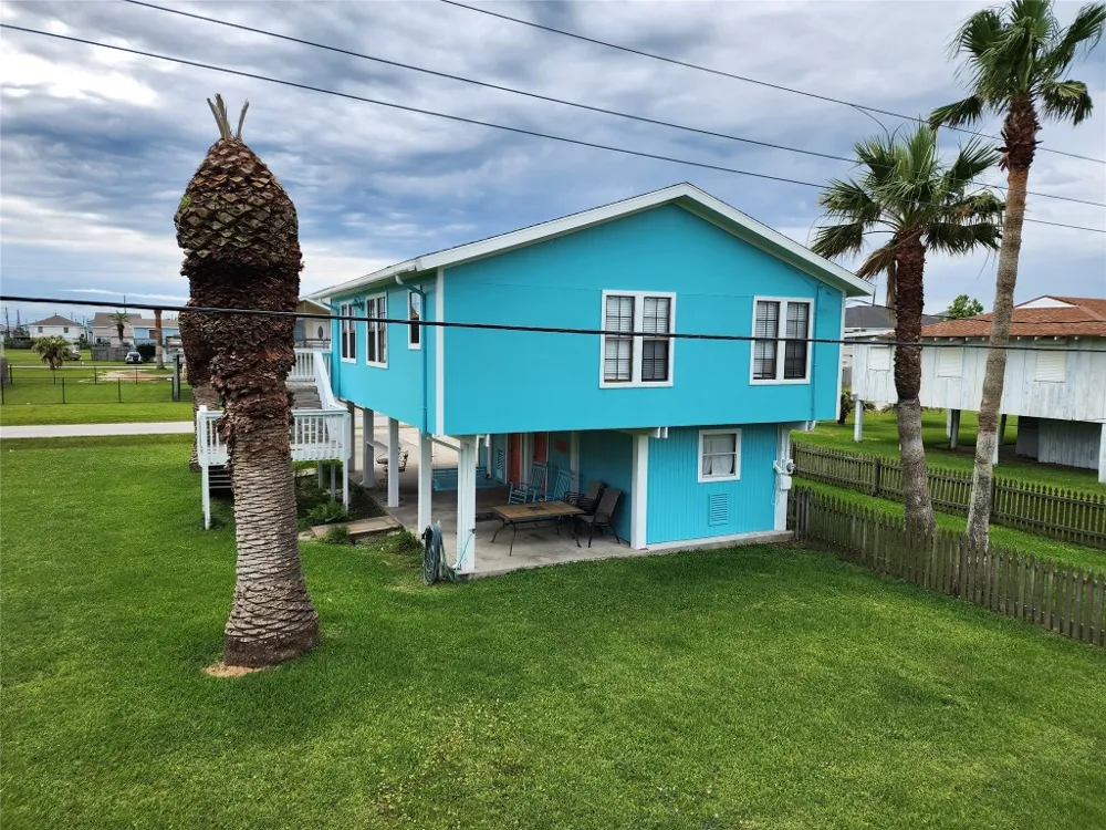 16606 John Davis Road Jamaica Beach, TX 77554