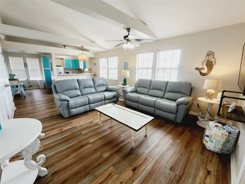 16606 John Davis Road Jamaica Beach, TX 77554