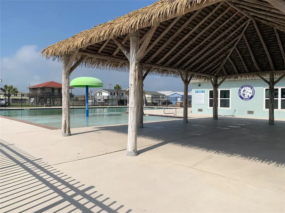 16606 John Davis Road Jamaica Beach, TX 77554