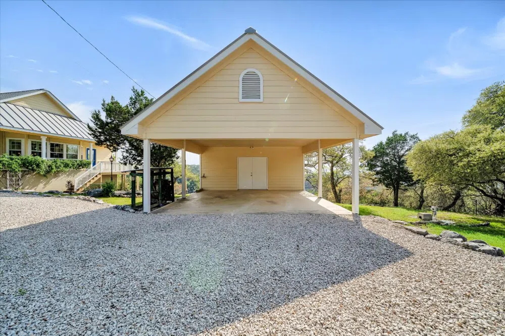 1320 SERENITY DRIVE Fischer, TX 78623