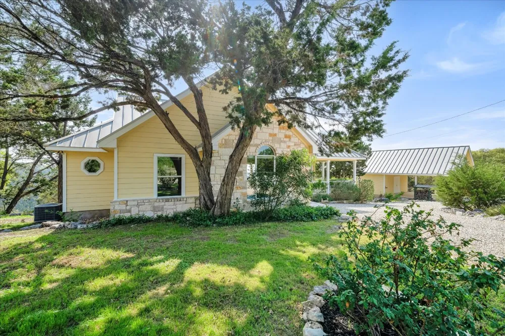 1320 SERENITY DRIVE Fischer, TX 78623