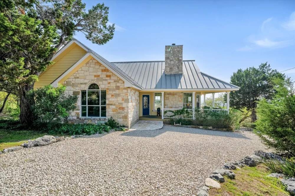 1320 SERENITY DRIVE Fischer, TX 78623