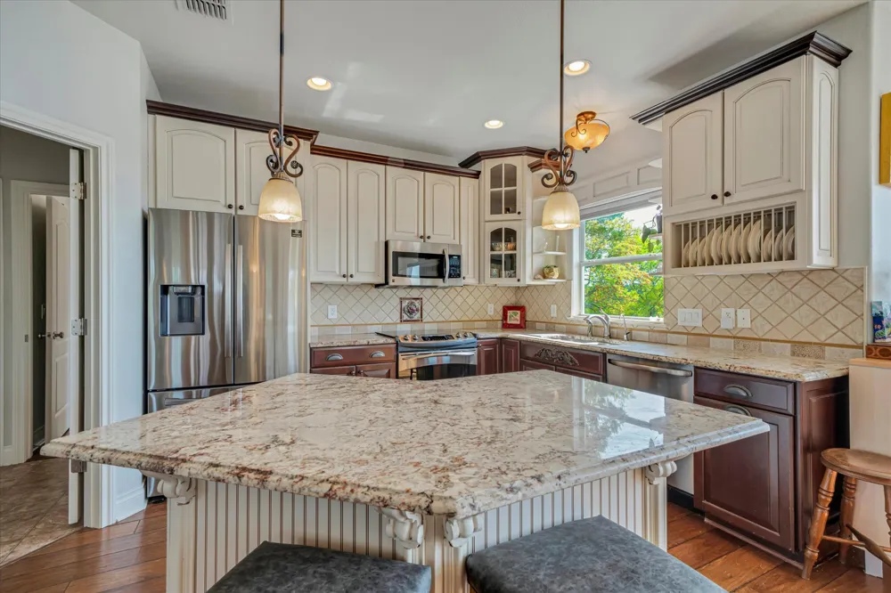 1320 SERENITY DRIVE Fischer, TX 78623