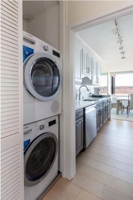 2521 Palisade Avenue #8C Bronx, NY 10463